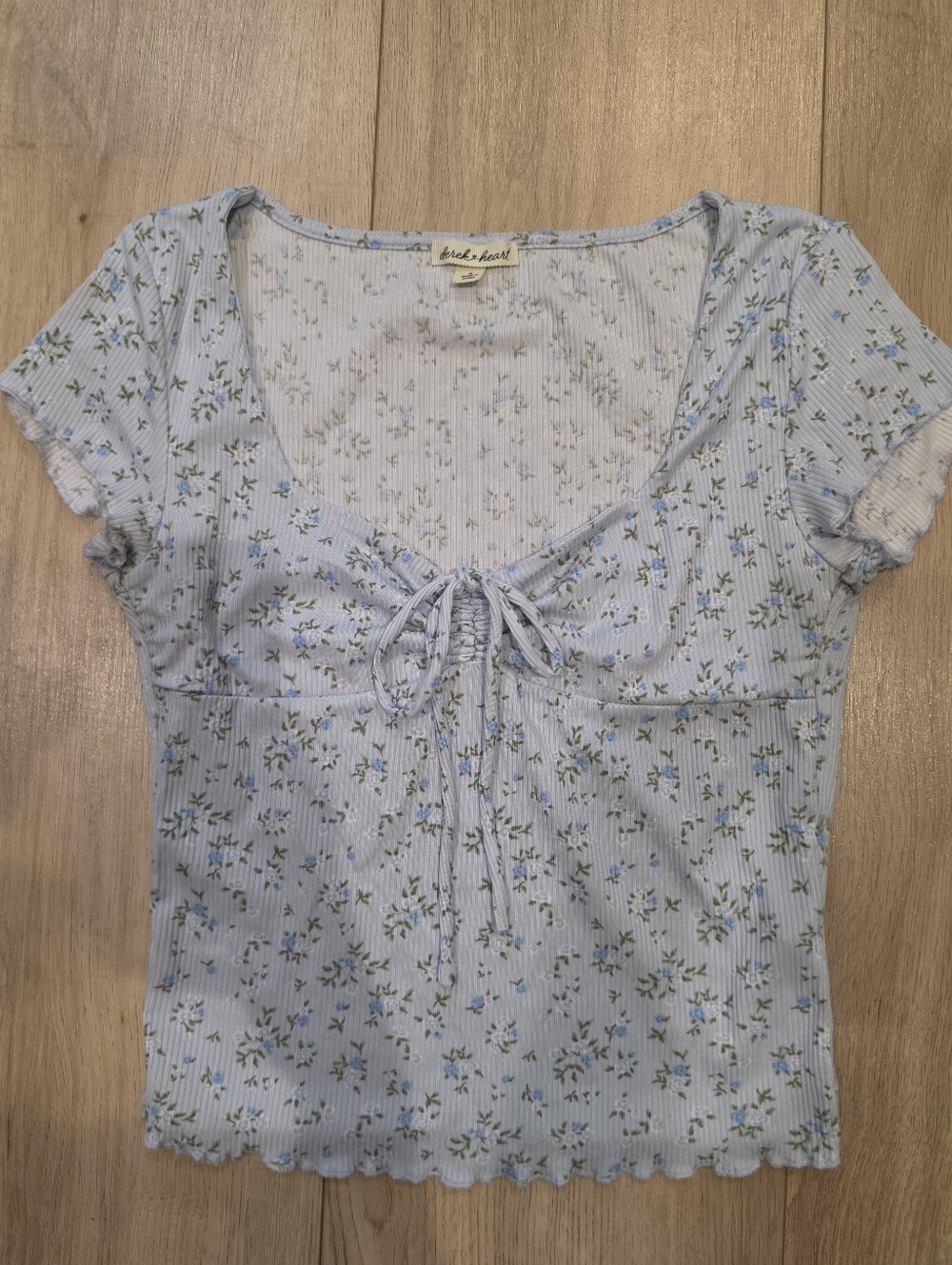 Derek Heart Blue Floral Ribbed Tie Front Baby Tee Top Medium Cottagecore